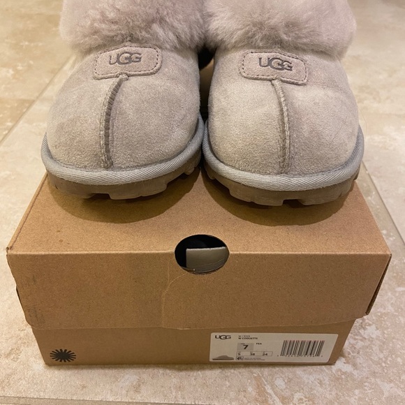 ❤️SOLD❤️UGG Coquette Slippers - Picture 2 of 11